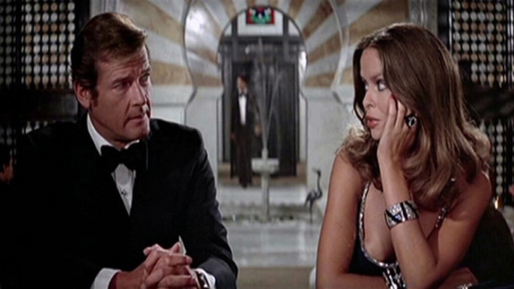 Bond y Anya en 'La espía que me amó'