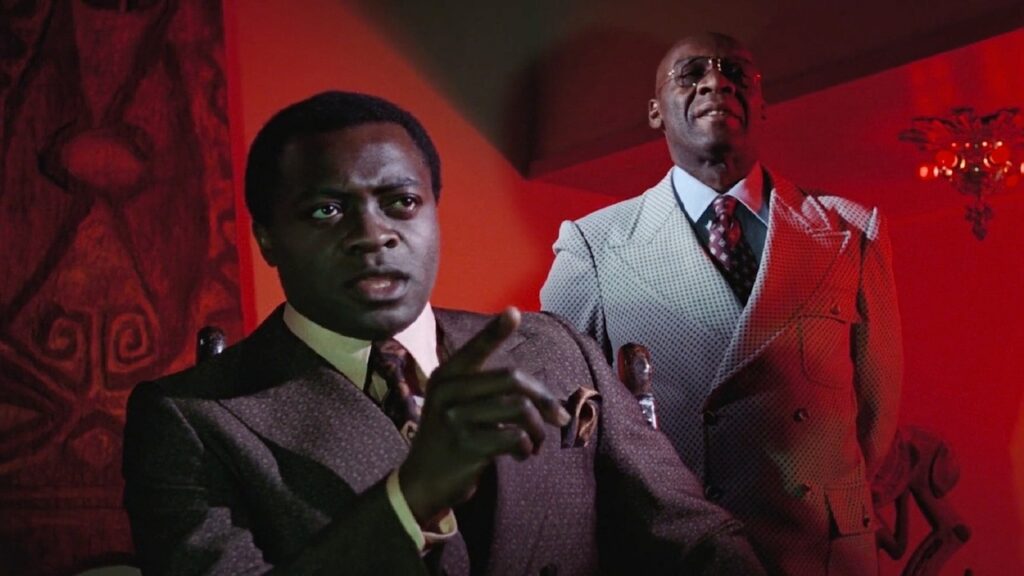 Kananga y Tee Hee en 'Vive y deja morir'