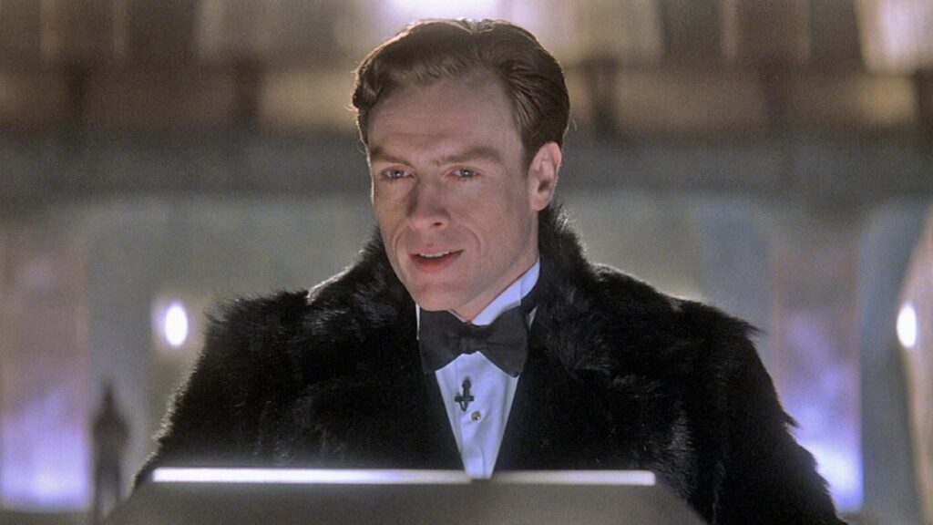 Toby Stephens en 'Muere otro día'