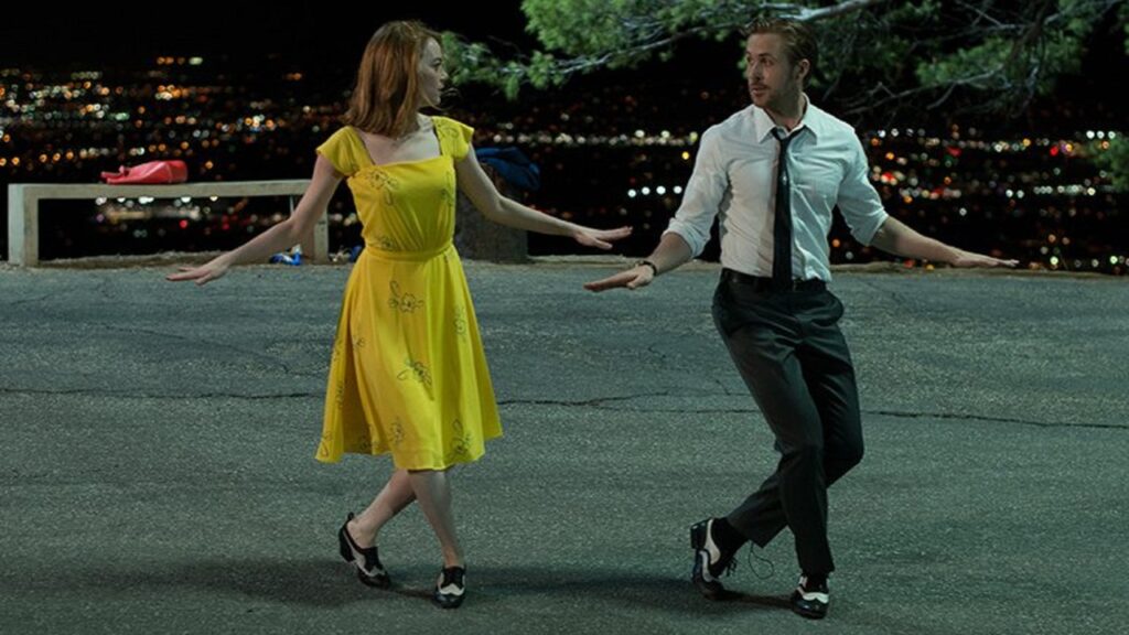 Escena de 'La La Land': Mia y Sebastian bailando