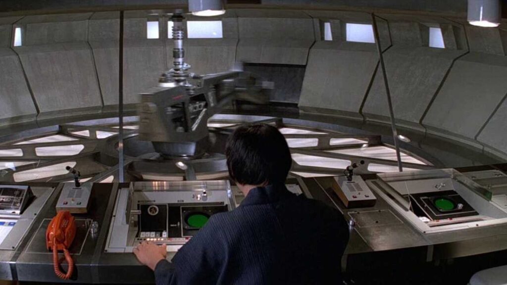 Intento de asesinato en simulador en 'Moonraker'