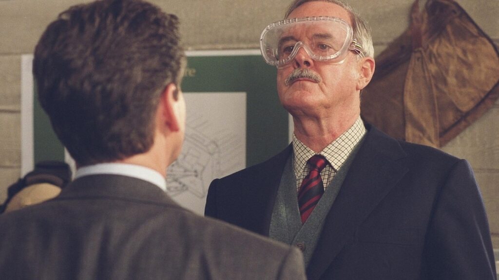 John Gleese en 'Muere otro día'