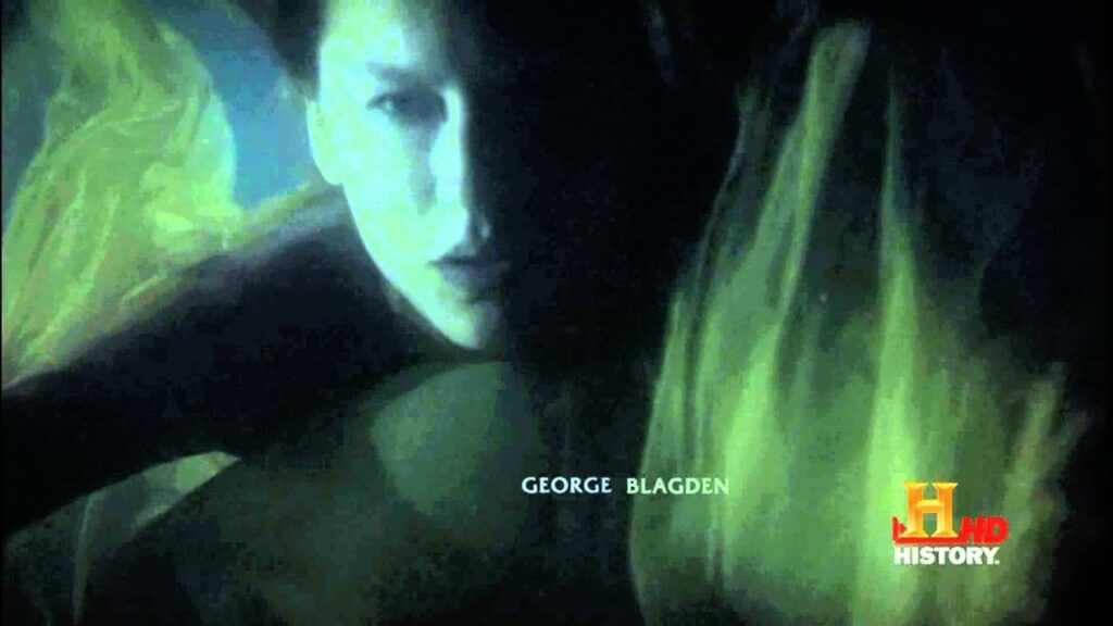 Hel Lokisdottir en la intro de 'Vikingos'