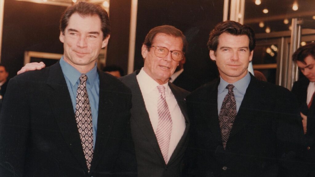 Dalton, Moore y Brosnan, intérpretes de James Bond