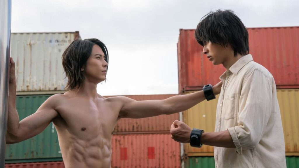 El rey de Tréboles y Arisu en 'Alice in Borderland'