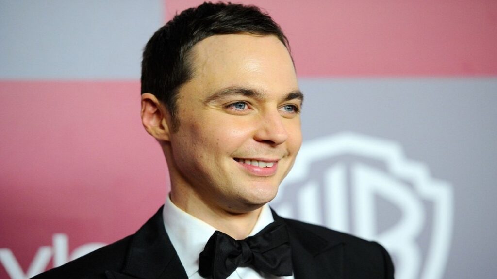 Jim Parsons de smoking