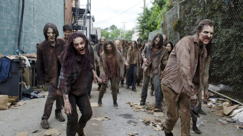 Varios caminantes en 'The walking dead'