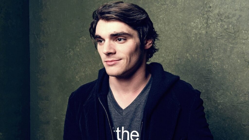 R. J. Mitte