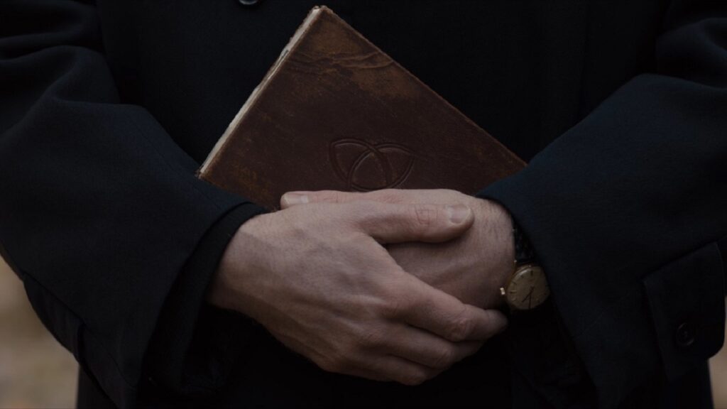 Libro de la triqueta en 'Dark'