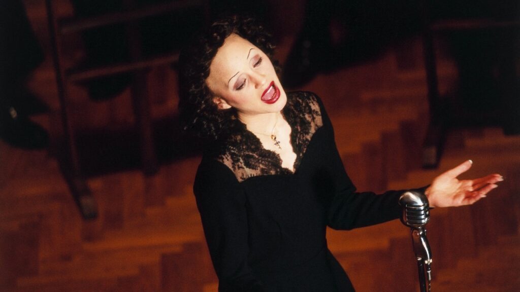 Marion Cotillard como Edith Piaf