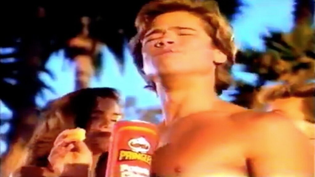 Brad Pitt en el anuncio de pringles