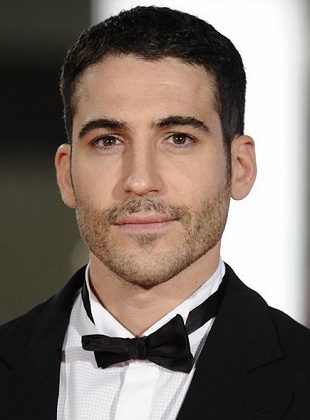 Miguel Ángel Silvestre (Actor) Miguel Ángel Silvestre (Actor)