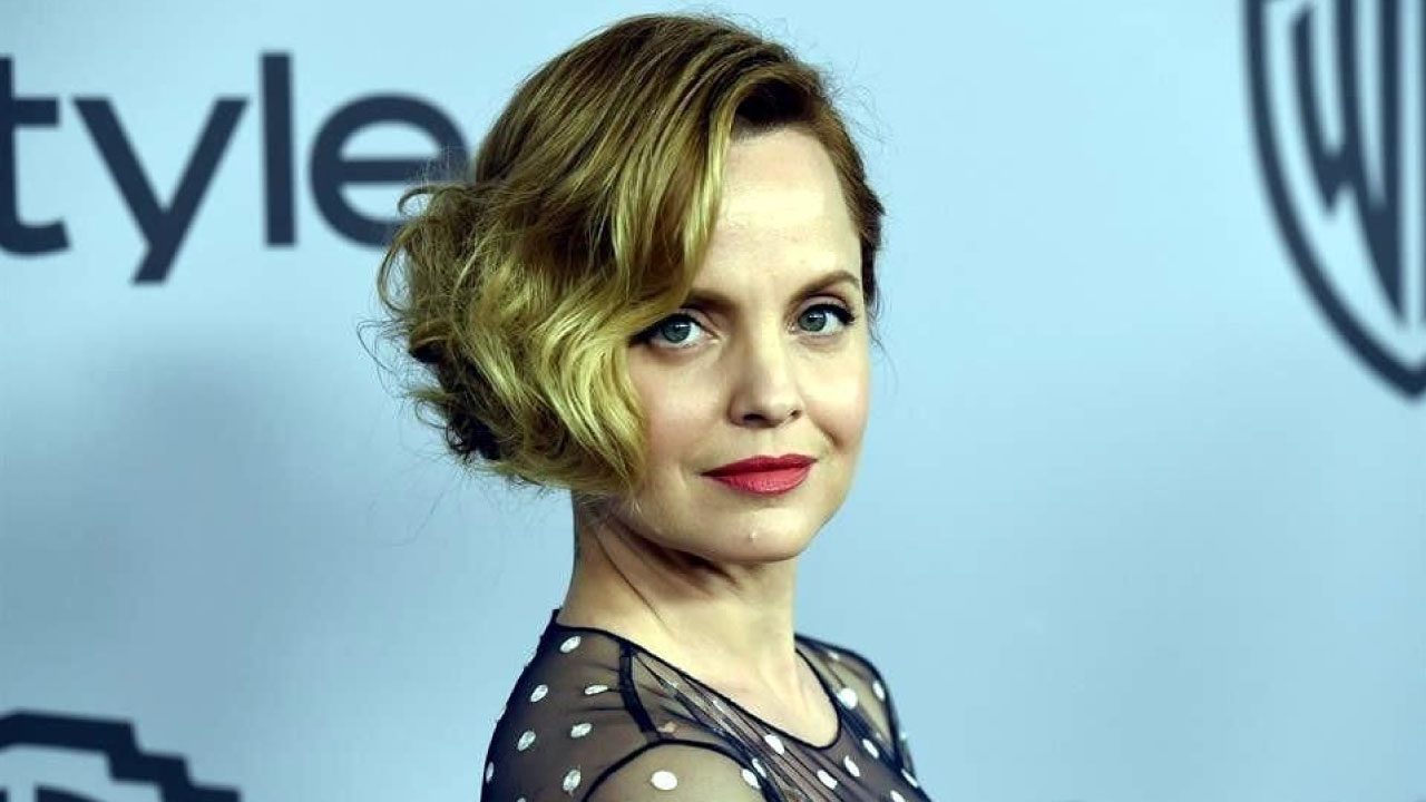 Mena Suvari (Actriz) Mena Suvari (Actriz)