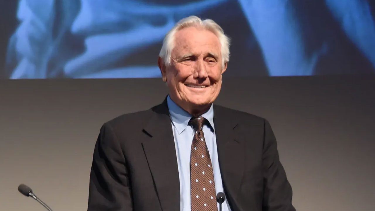 George Lazenby (Actor) George Lazenby (Actor)