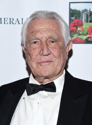 George Lazenby (Actor) George Lazenby (Actor)