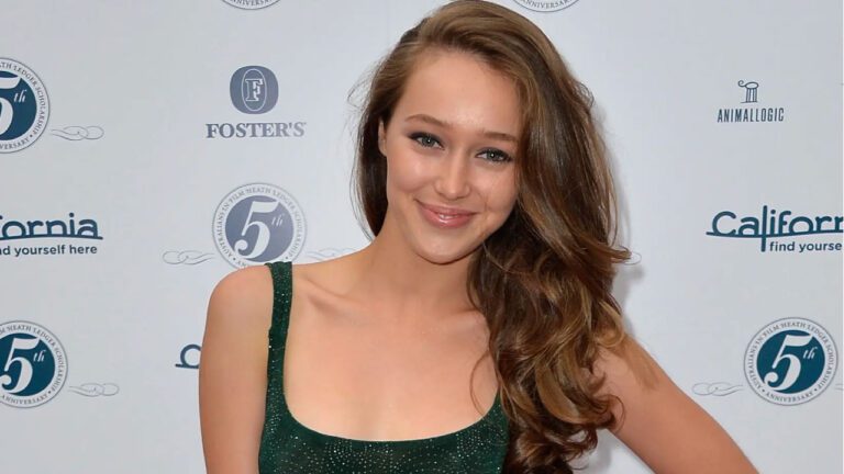 Alycia Debnam-Carey (Actriz)