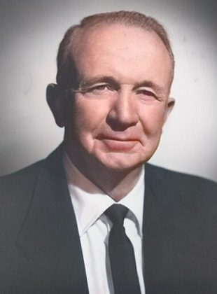 Walter Brennan (Actor) Walter Brennan (Actor)