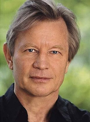Michael York (Actor) Michael York (Actor)