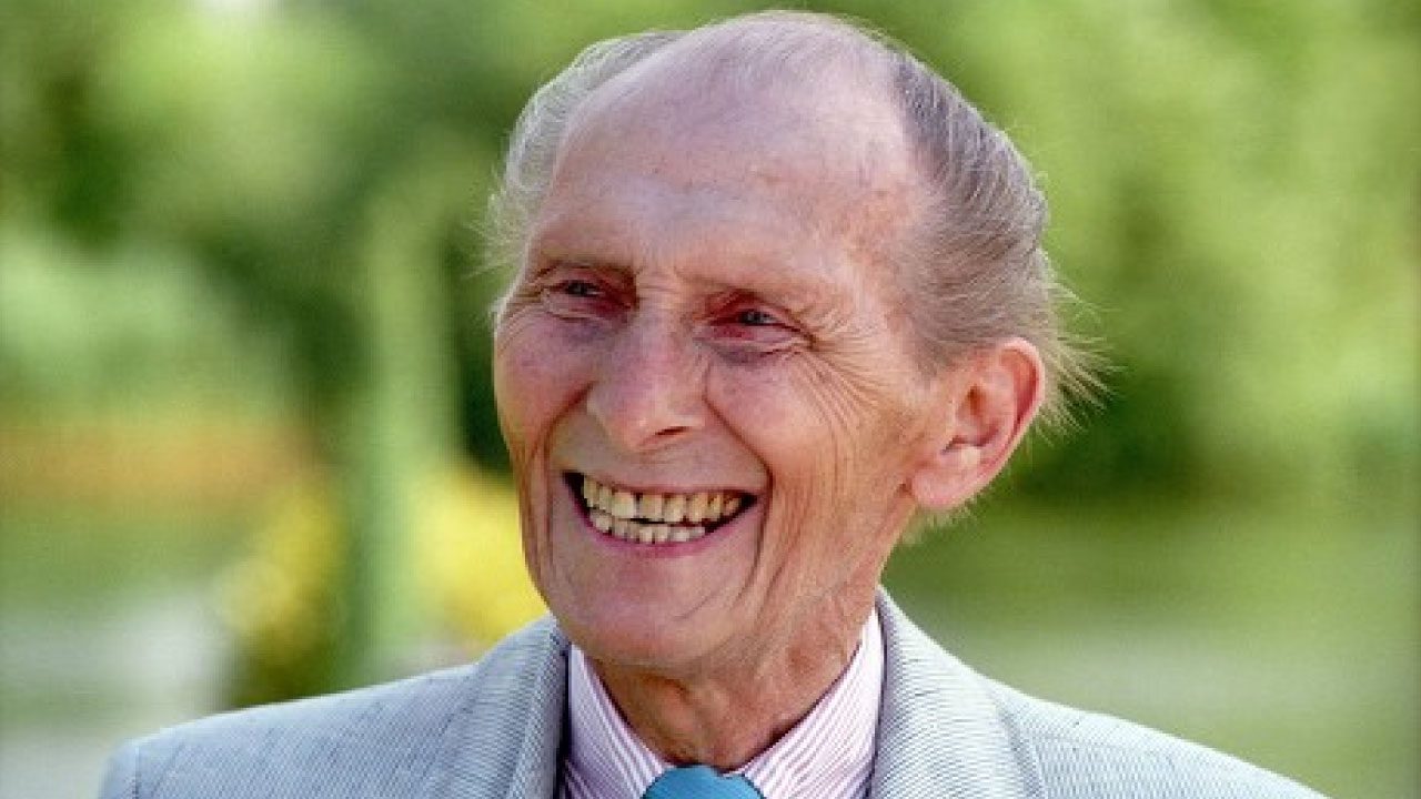 Peter Cushing (Actor) Peter Cushing (Actor)