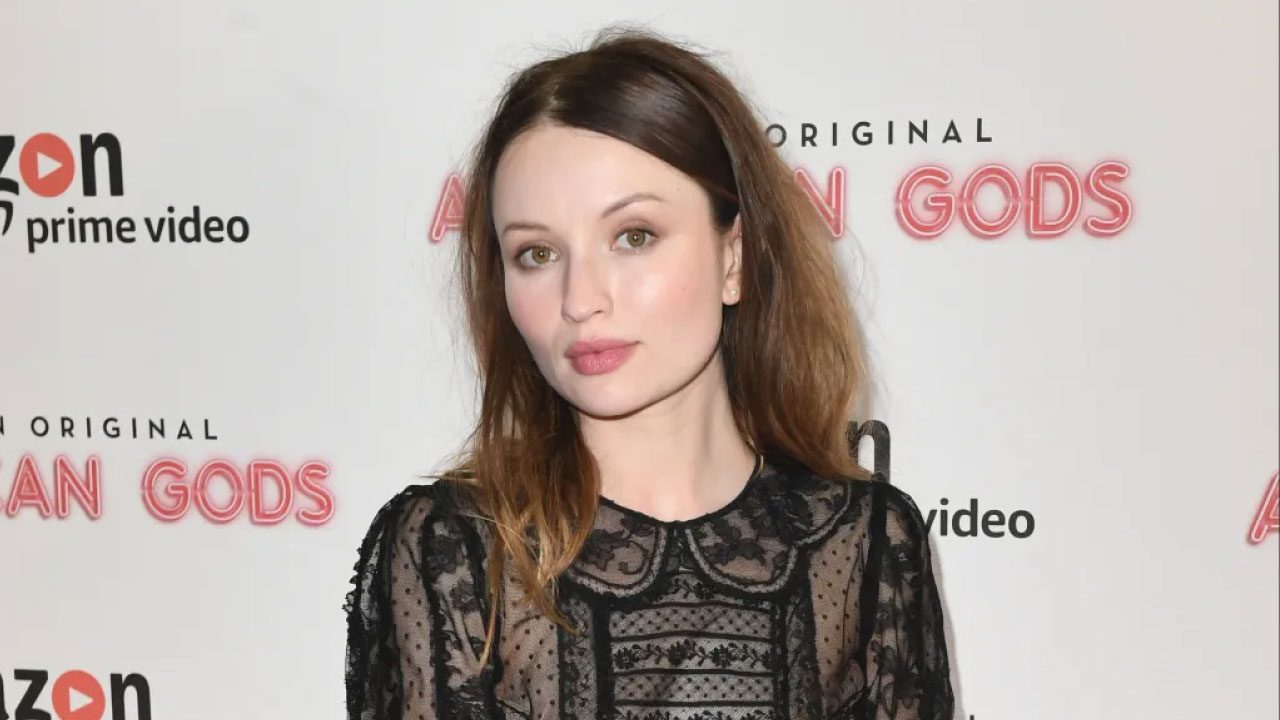 Emily Browning (Actriz) Emily Browning (Actriz)