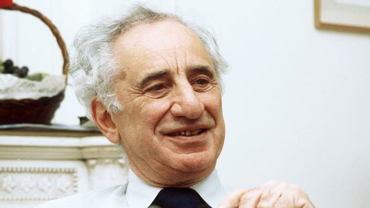 Elia Kazan (Director) Elia Kazan (Director)