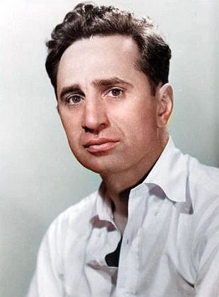 Elia Kazan (Director) Elia Kazan (Director)