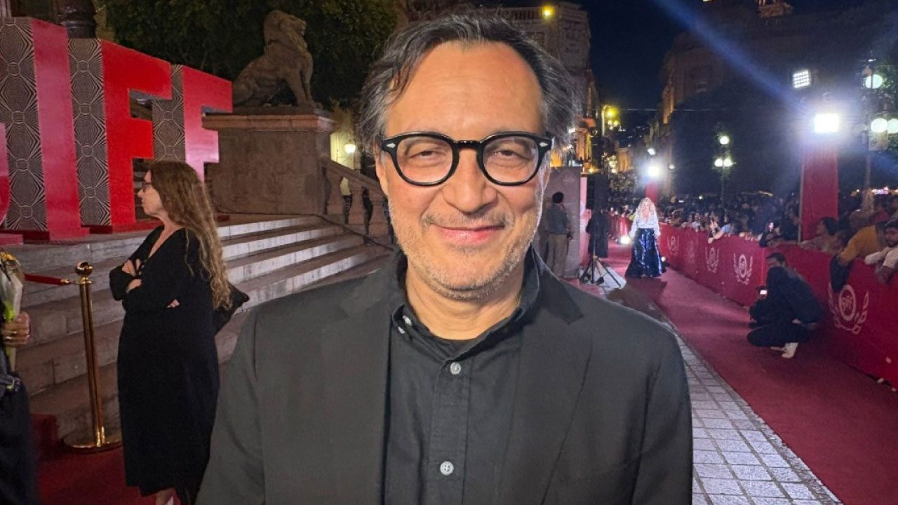 Carlos Carrera (Director) Carlos Carrera (Director)