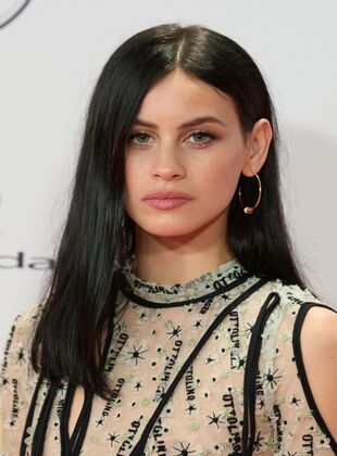 Milena Smit (Actriz) Milena Smit (Actriz)