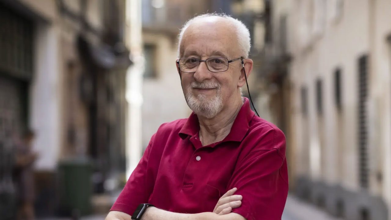 José Luis Borau (Director) José Luis Borau (Director)
