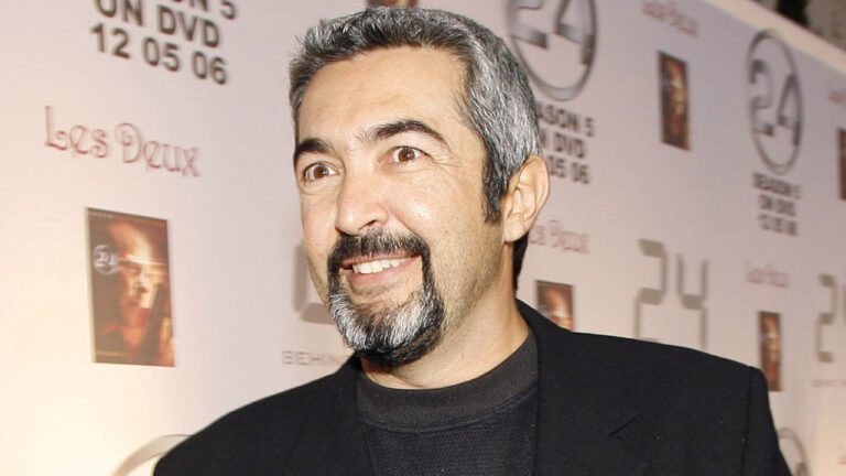 Jon Cassar (Director)
