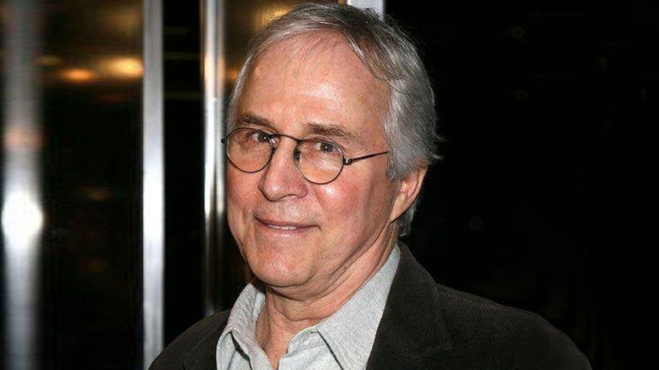 Gregory Hoblit (Director)