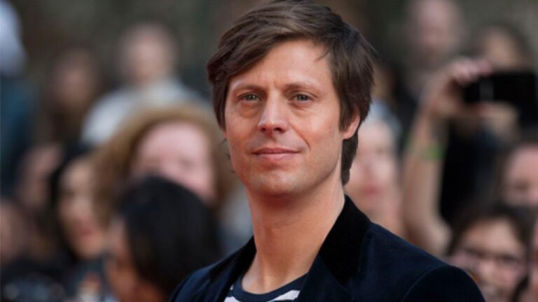 Felix Van Groeningen (Director)