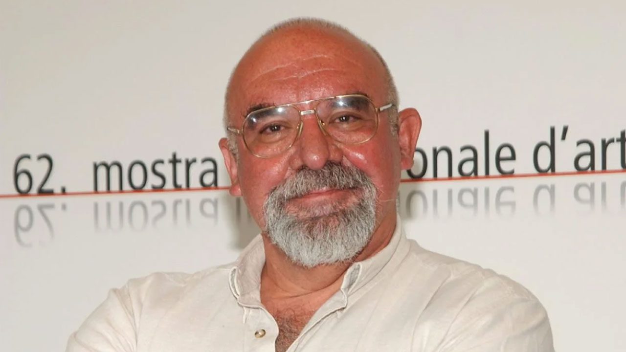 Stuart Gordon (Director) Stuart Gordon (Director)