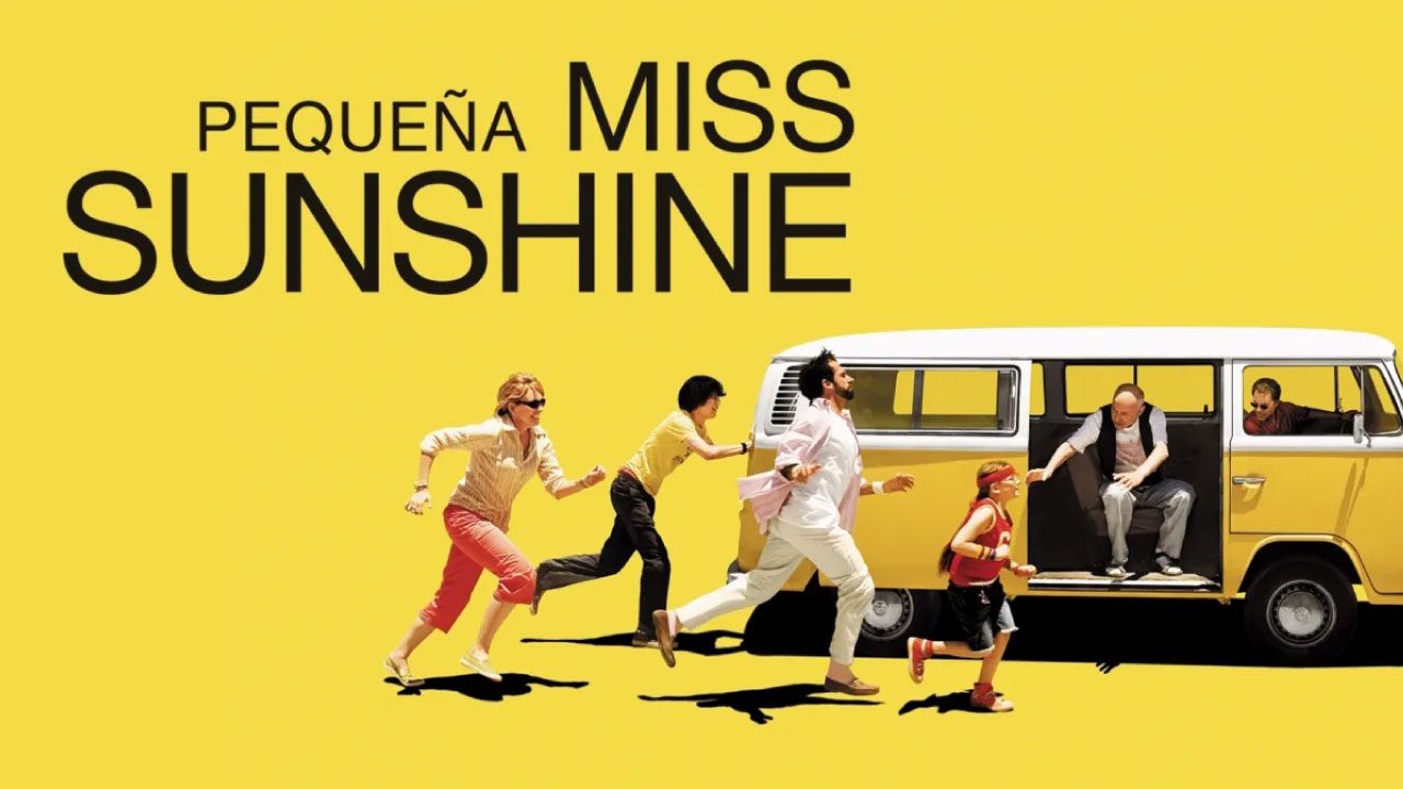 Pequeña Miss Sunshine (2006) | Comedia Dramática y Familiar sobre una Familia Disfuncional Pequeña Miss Sunshine (2006) | Comedia Dramática y Familiar sobre una Familia Disfuncional