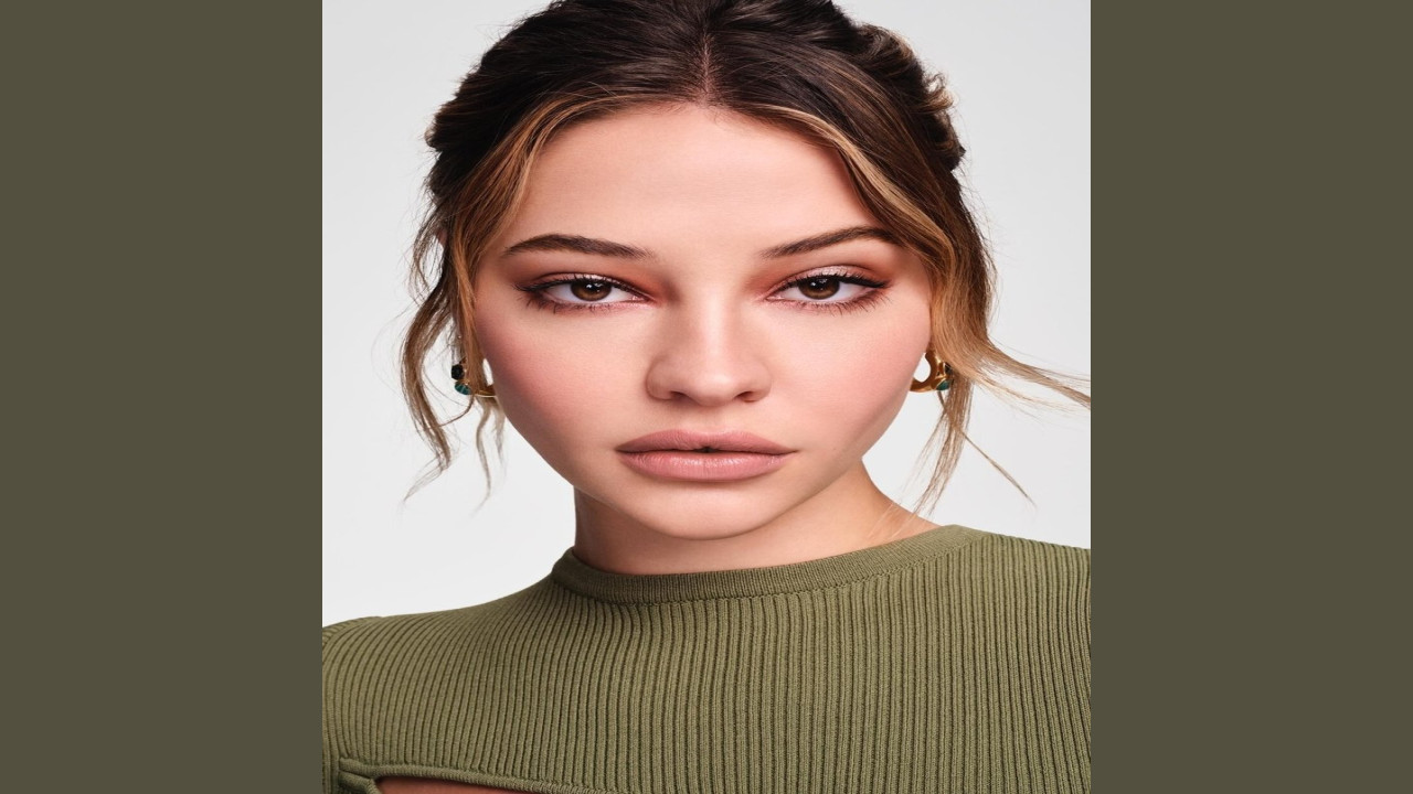 Madelyn Cline (Actriz) Madelyn Cline (Actriz)