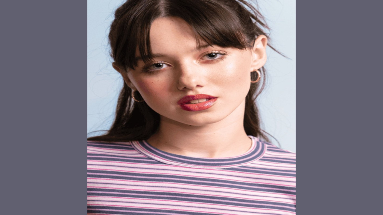 Violet McGraw (Actriz)