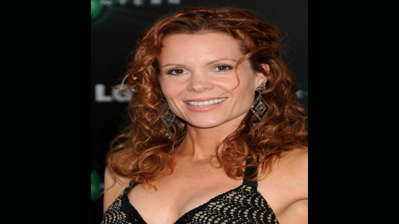 Robyn Lively (Actriz)