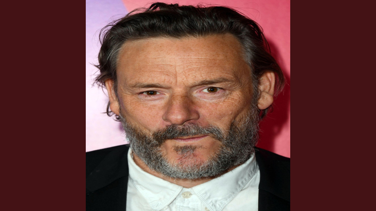 Julian Barratt (Actor)
