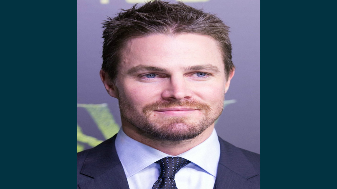 Stephen Amell (Actor) Stephen Amell (Actor)