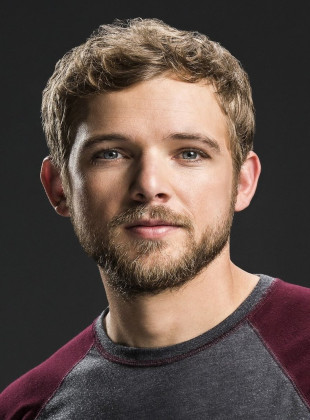 Max Thieriot (Actor)