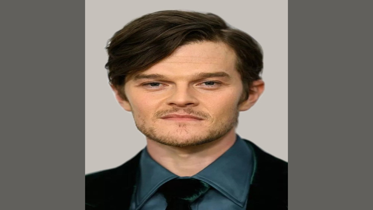 Robert Aramayo (Actor)