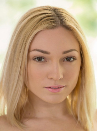 Lily LaBeau (Actriz)