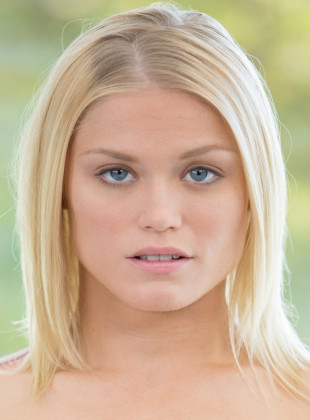 Ash Hollywood (Actriz)