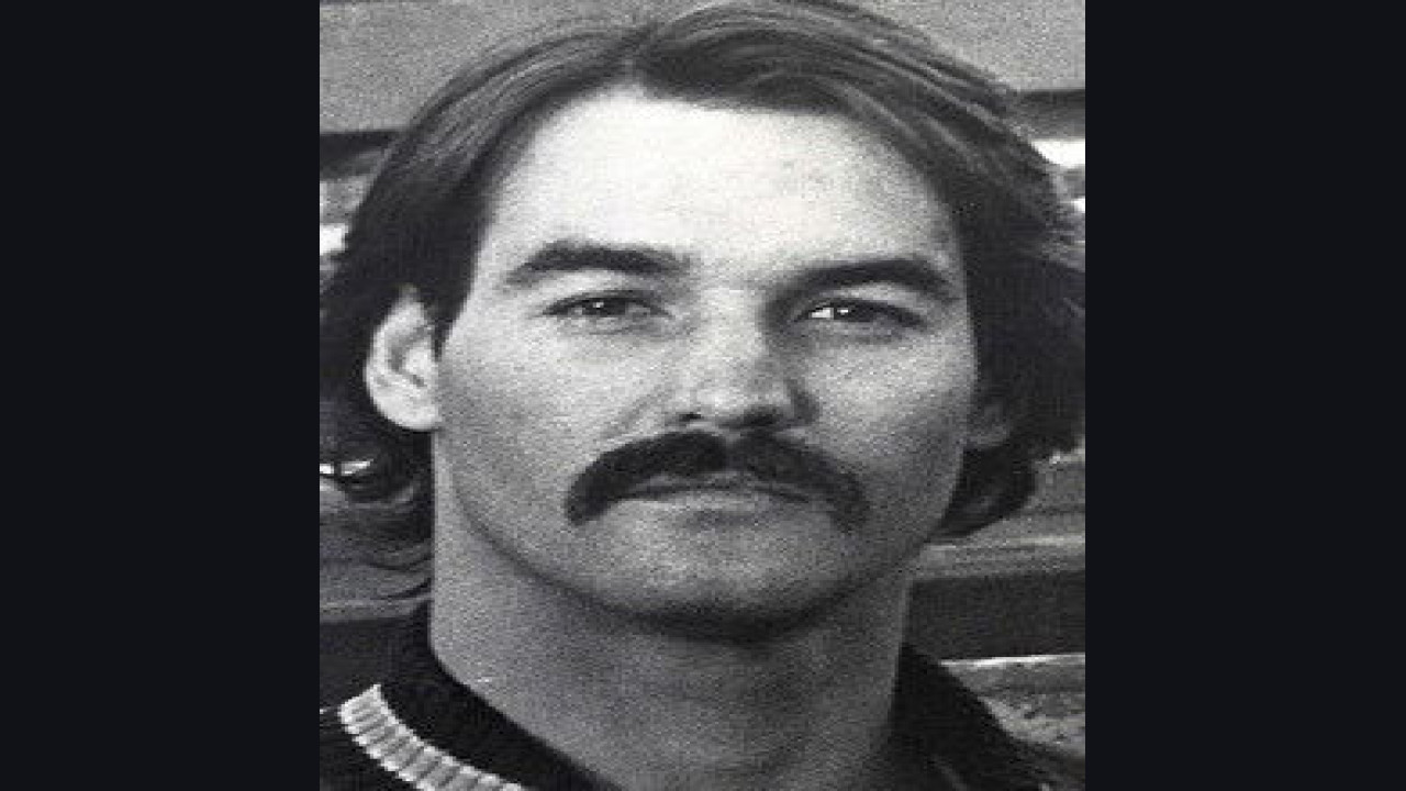 Mike Horner | Artista Estadounidense de Comedia, Drama y Fantasía