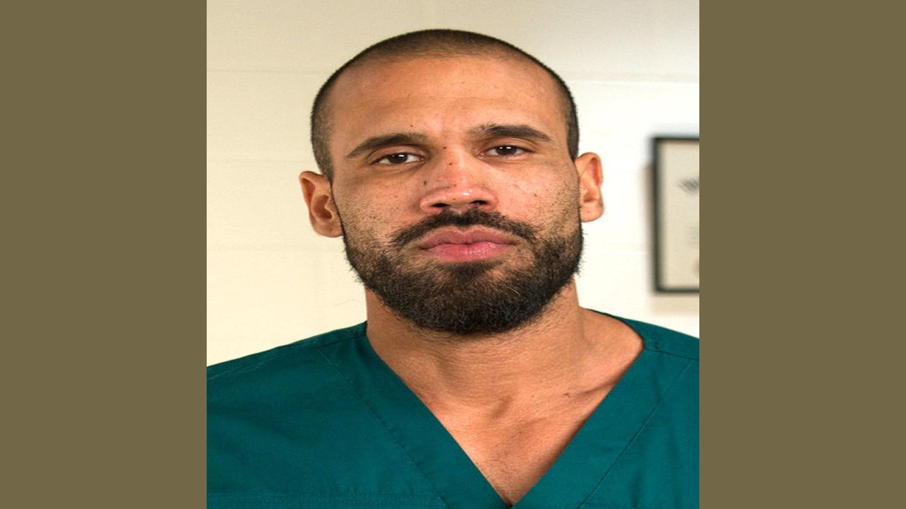 Karlo Karrera (Actor)