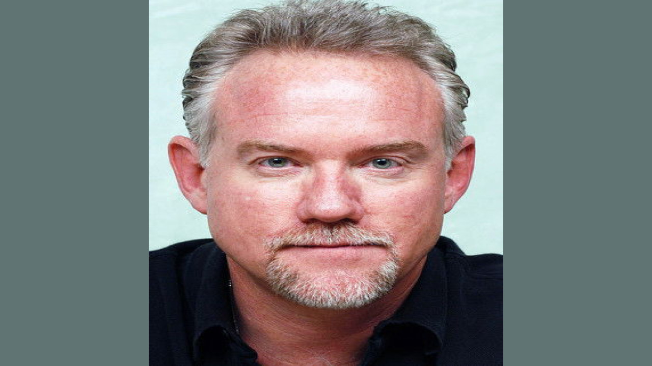 John Debney | Compositor con trayectoria en Comedia, Familiar y Drama