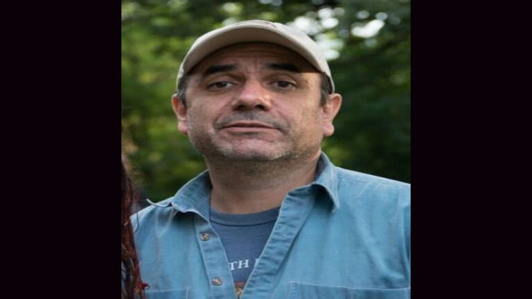 Ricardo Islas (Director)