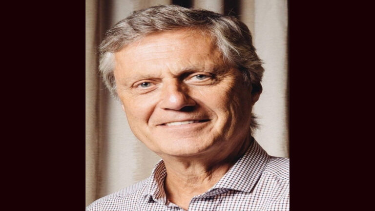 Lasse Hallström (Director)