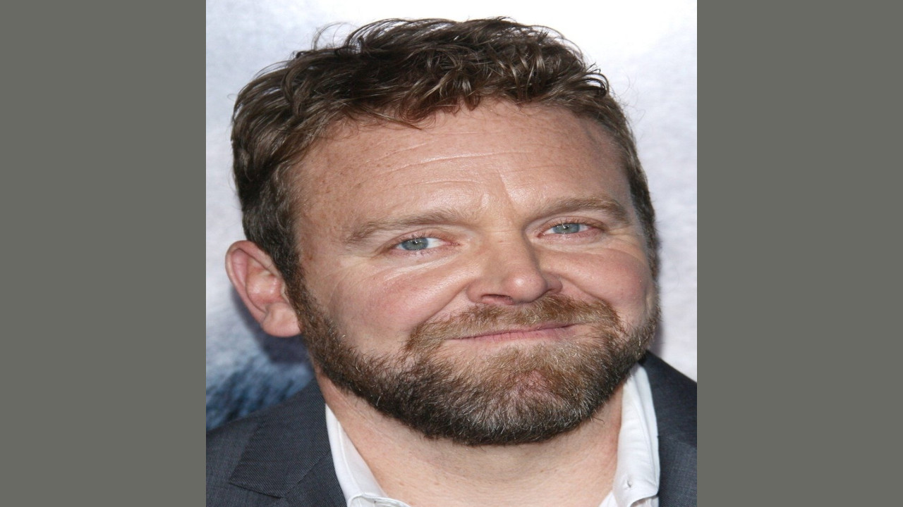 Joe Carnahan | Guionista con Historias Cautivadoras en la Gran y Pequeña Pantalla
