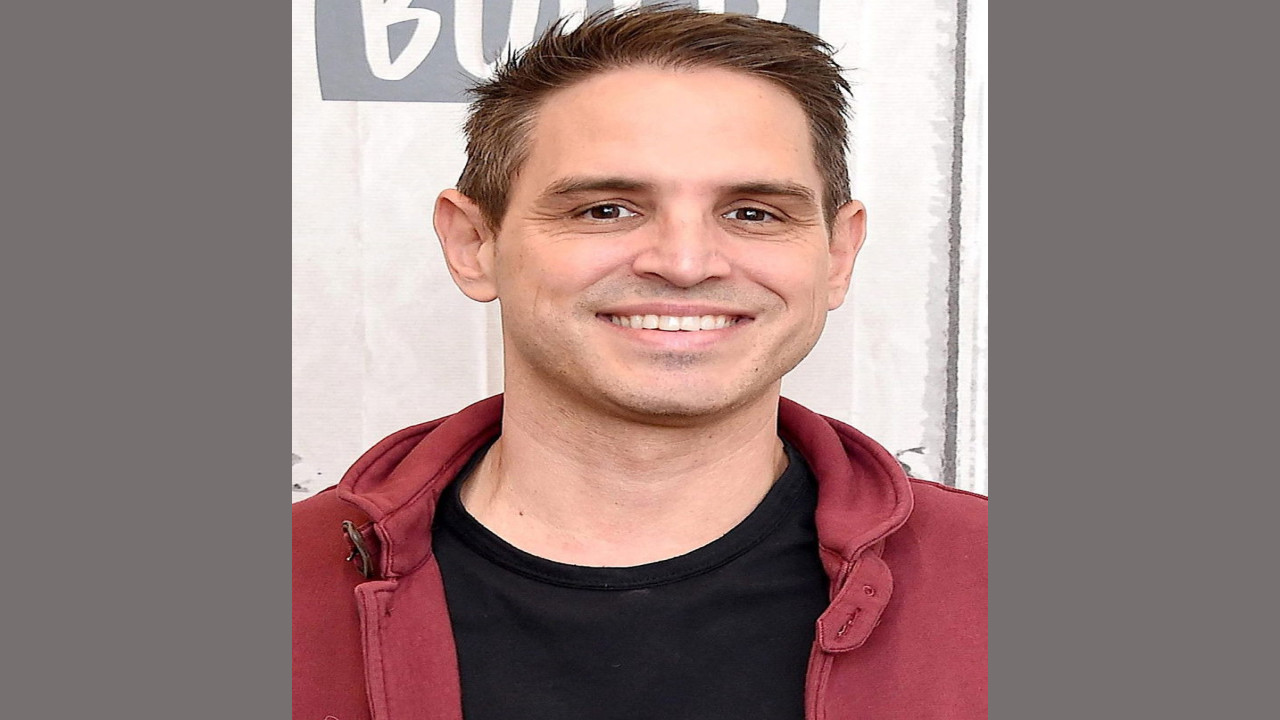 Greg Berlanti (Productor)